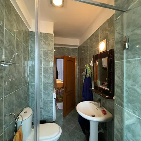 Apartman Beachfront , 1-min Walk To Sea *